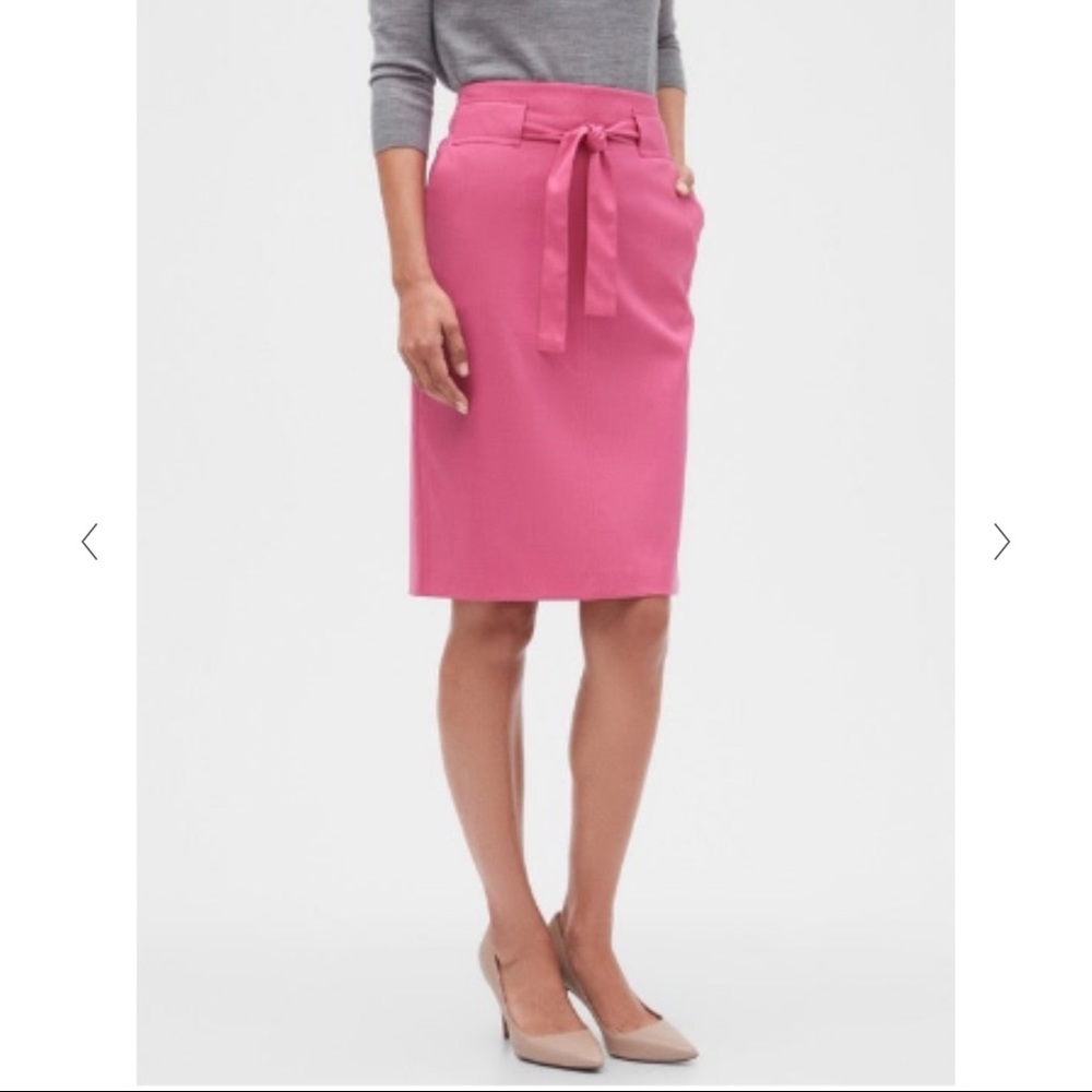 Banana Republic Women’s Belted Pencil Skirt